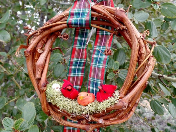 Bird Family Grapevine Wreath Christmas Ornament