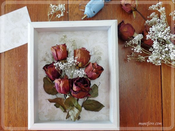 Make a Dried Rose Shadow Box Display to Preserve Memories - Munofore