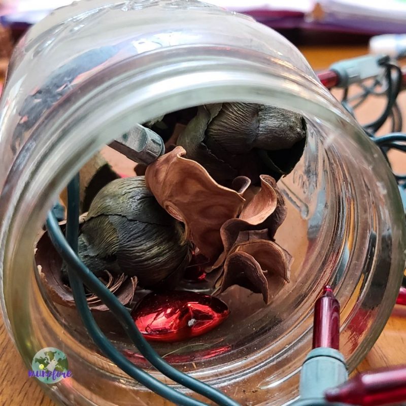 potpourri in a mason jar